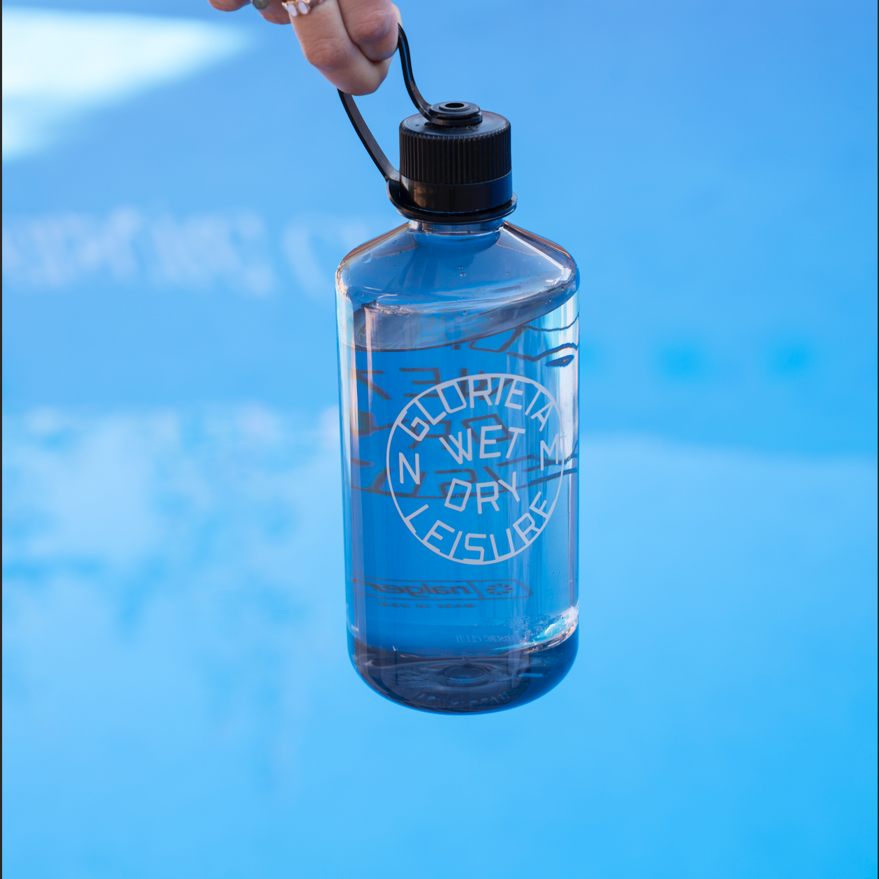 Leisure Club 32oz Water Bottle